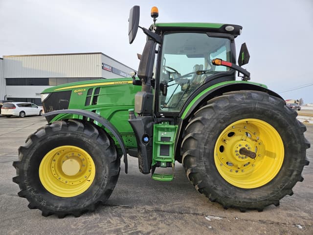 Image of John Deere 6250R equipment image 2