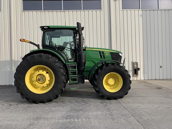 Image of John Deere 6250R equipment image 1