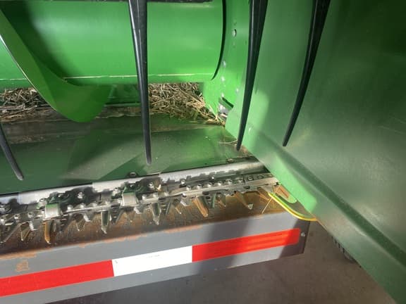 Image of John Deere 630F equipment image 4