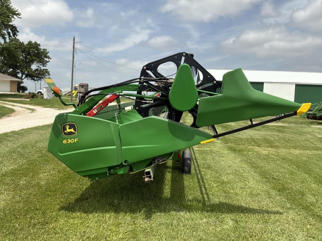 Image of John Deere 630F equipment image 4