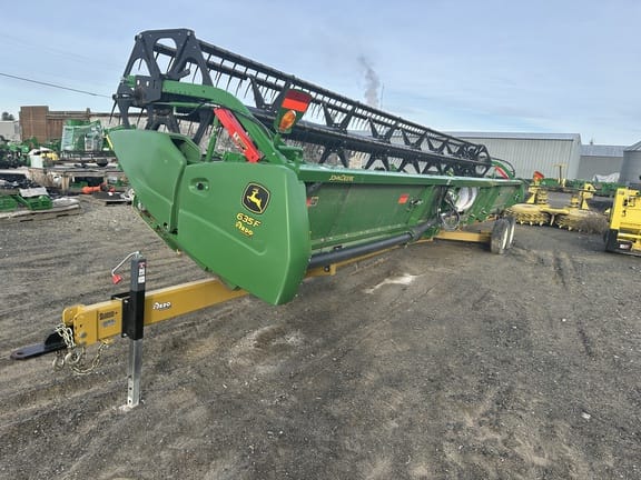 2021 John Deere 635F Equipment Image0