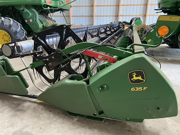 Image of John Deere 635F Primary image