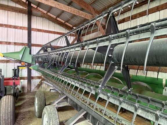 Image of John Deere 635F equipment image 2