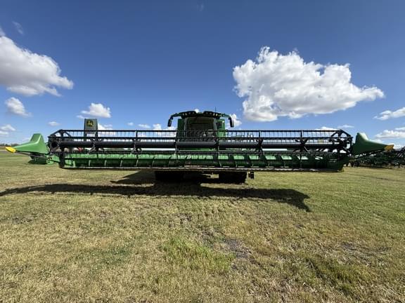 Image of John Deere 635F equipment image 2