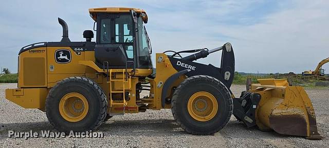 Image of John Deere 644P equipment image 3