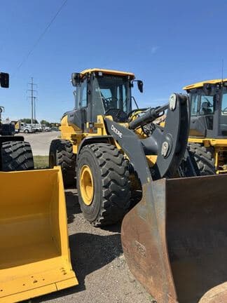 Image of John Deere 644P equipment image 3