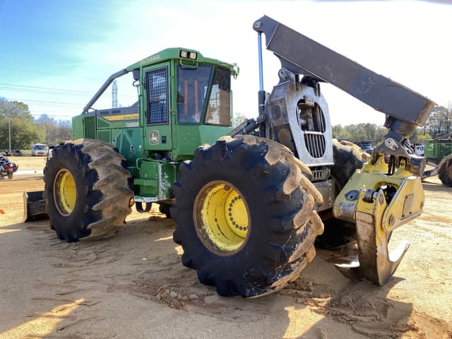 Image of John Deere 648L-II equipment image 1