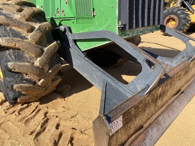 Image of John Deere 648L-II equipment image 4