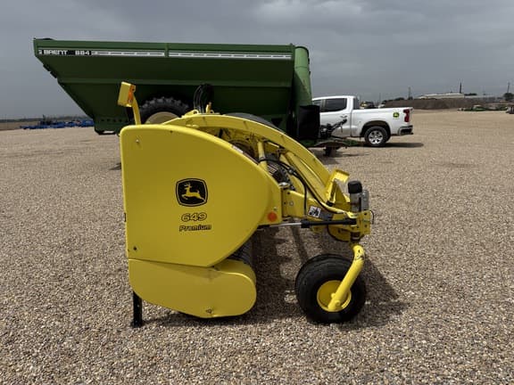 Image of John Deere 649 equipment image 4
