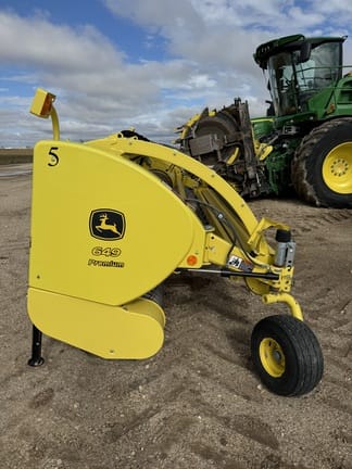 2021 John Deere 649 Premium Equipment Image0
