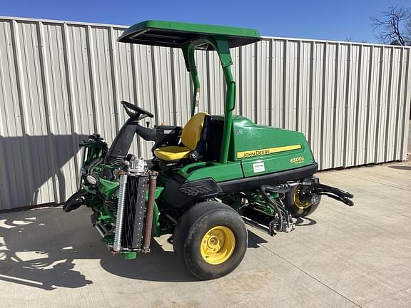 Image of John Deere 6500A equipment image 1