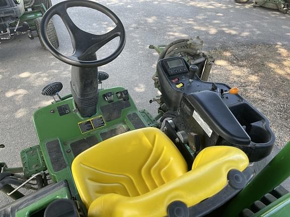 Image of John Deere 6500A equipment image 3