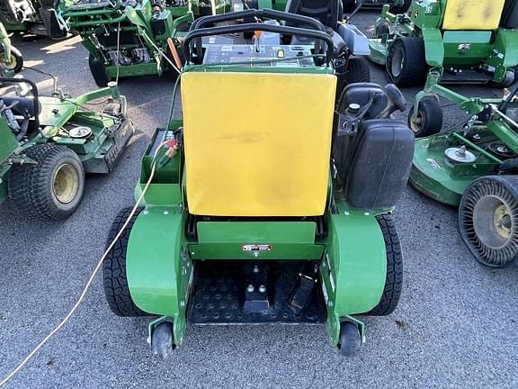 Image of John Deere 652R equipment image 1