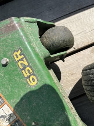 Image of John Deere 652R equipment image 4
