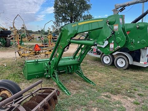 Image of John Deere 660R Primary image