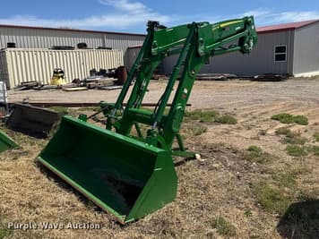Main image John Deere 660R