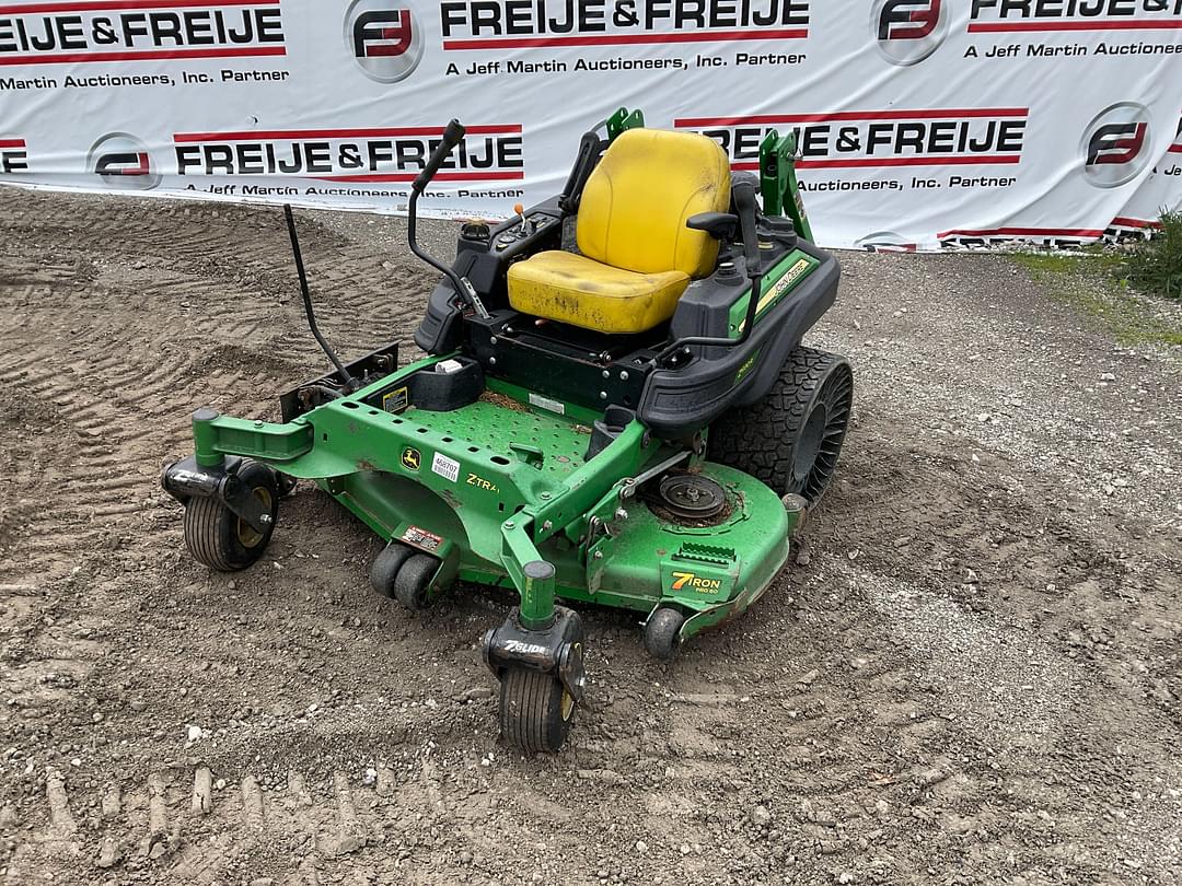 Image of John Deere 661R Primary image