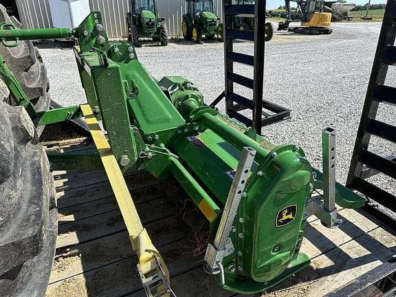 Image of John Deere 665 equipment image 4