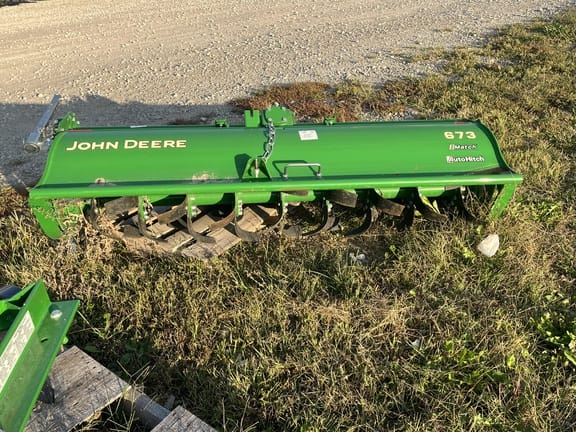 Main image John Deere 673