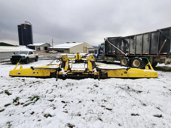 Image of John Deere 692 equipment image 4