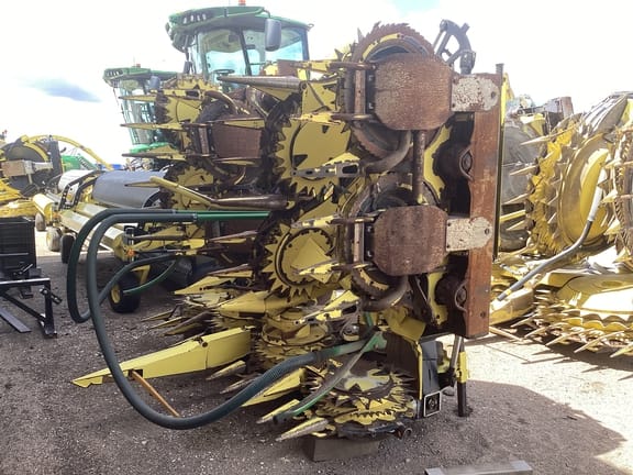 2021 John Deere 692 Equipment Image0