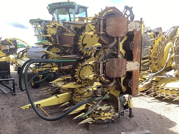 Image of John Deere 692 Primary image