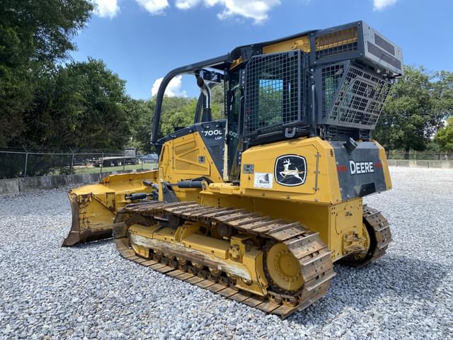 Image of John Deere 700L LGP equipment image 1