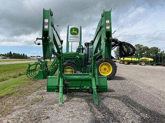Image of John Deere 700M equipment image 3
