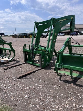 2021 John Deere 700M Equipment Image0
