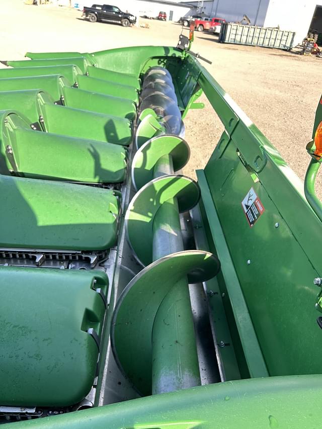 Image of John Deere 708C equipment image 4