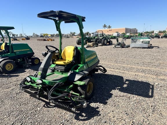 Image of John Deere 7200A equipment image 1