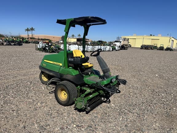 Image of John Deere 7200A equipment image 4