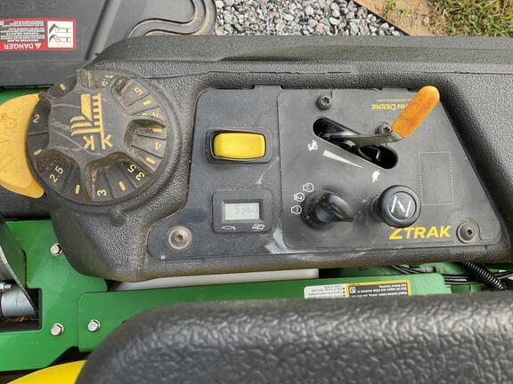 Image of John Deere Z720E equipment image 4
