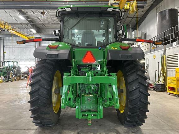 Image of John Deere 7R 210 equipment image 3