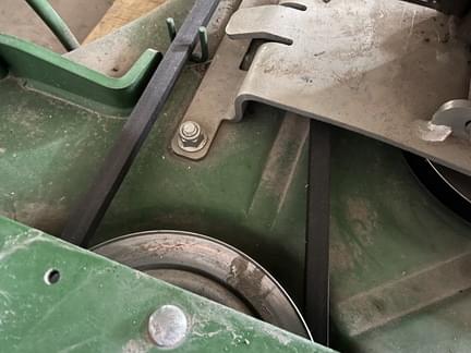 Image of John Deere 72D equipment image 4