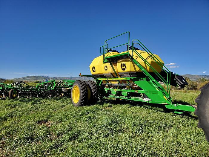 Image of John Deere 1910 Primary image