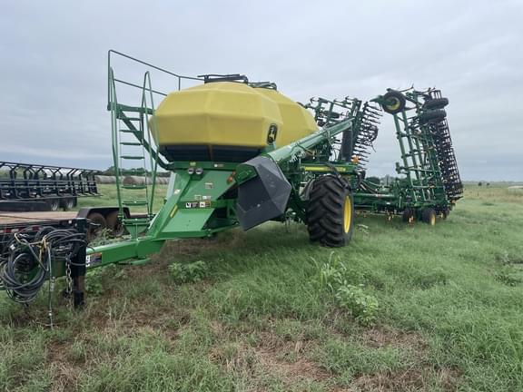 Image of John Deere 730 equipment image 1