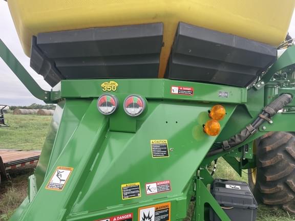 Image of John Deere 730 Primary image