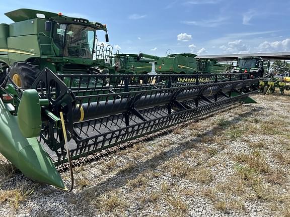 Image of John Deere 735D equipment image 1