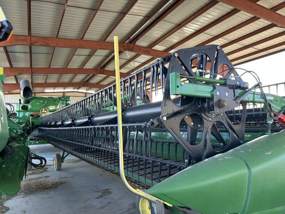 2021 John Deere 735D Equipment Image0