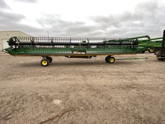 Image of John Deere 735D equipment image 1