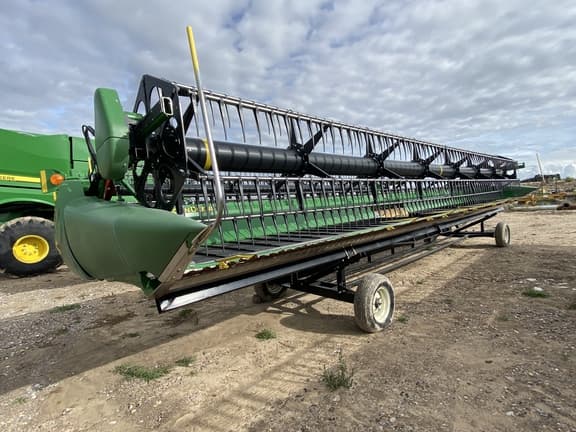 Image of John Deere 735D equipment image 4