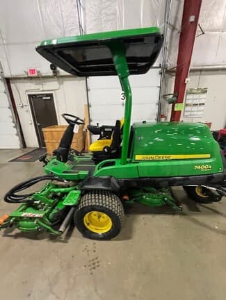 Image of John Deere 7400A equipment image 3