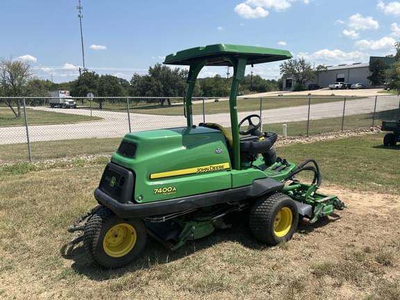 Image of John Deere 7400A equipment image 4