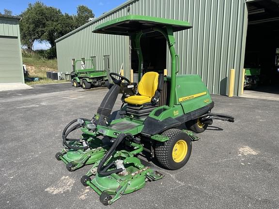 Image of John Deere 7400A equipment image 2
