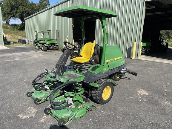 Image of John Deere 7400A equipment image 2