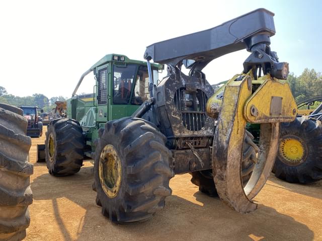 Image of John Deere 748L-II equipment image 1