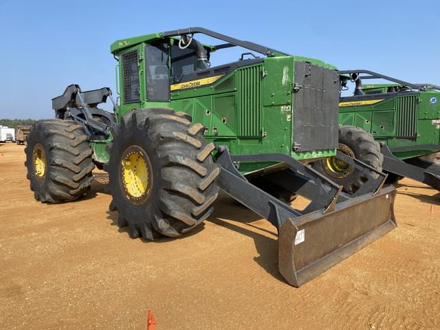 Image of John Deere 748L-II equipment image 3