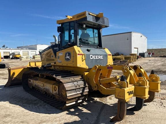 Image of John Deere 750L LGP equipment image 2