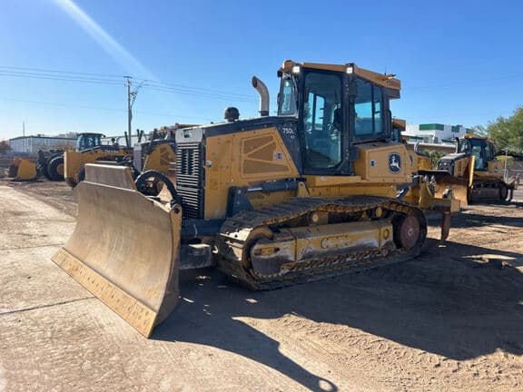 Image of John Deere 750L XLT Primary image